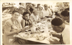 Anna (Kaplan) Supowitz, Abbey (Supowitz) Goldstein, Charles Supowitz, Fanny (Kaplan) Arnoff, Max Arnoff, Sam Harris at Stone Mountain Manor